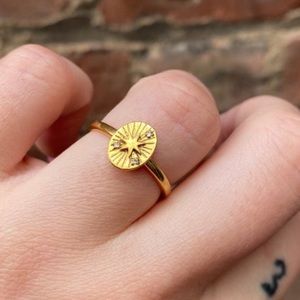 Mejuri Tarot Star Ring